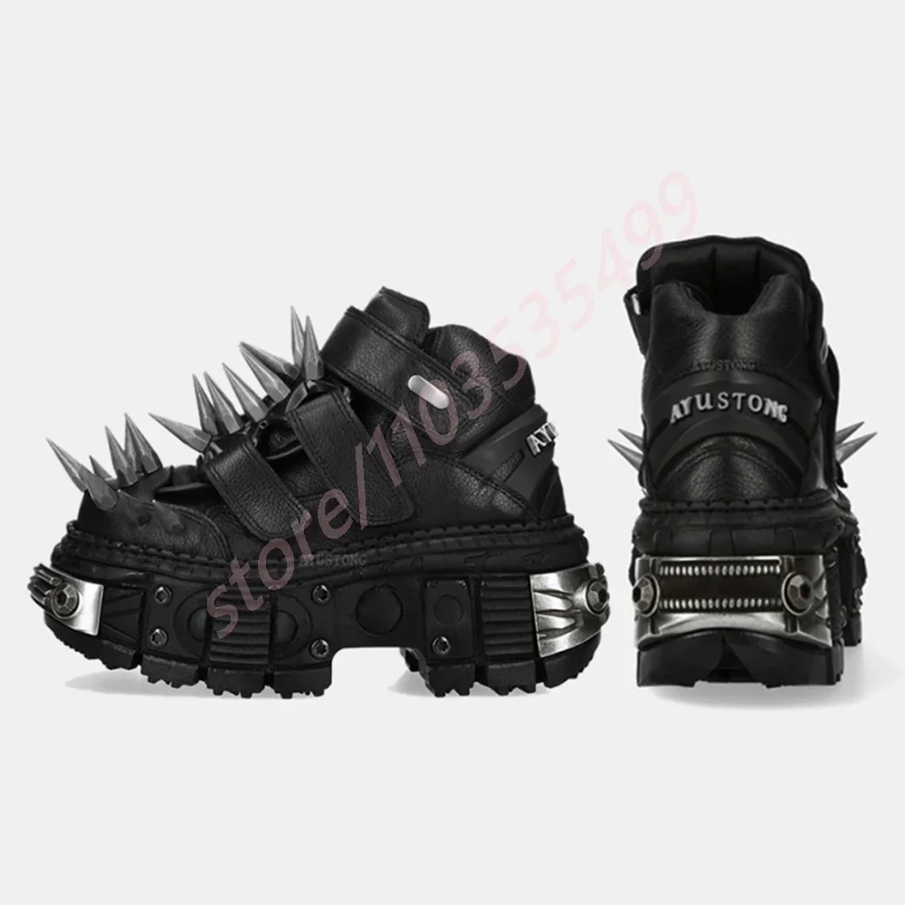 Black Thick Sole Spiked Rivet Motorcycle Boots 2025 New Round Toe Punk Rock Street Sports Casual Short Boots Fashion Ankle Boots