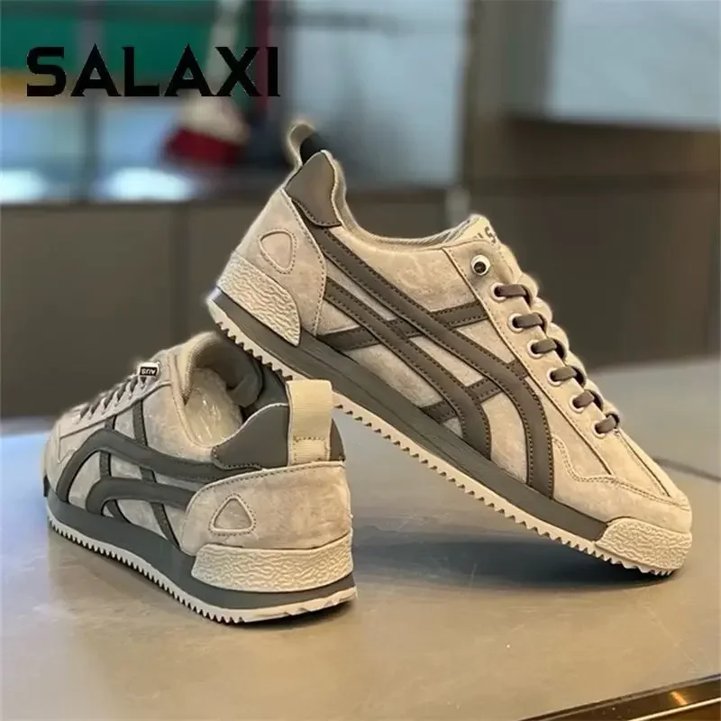 White Canvas Shoes Breathable Casual Shoes Korean Men Slip-on Couples Sneakers Comfortable Outdoor Sneakers Walking Flats Shoes